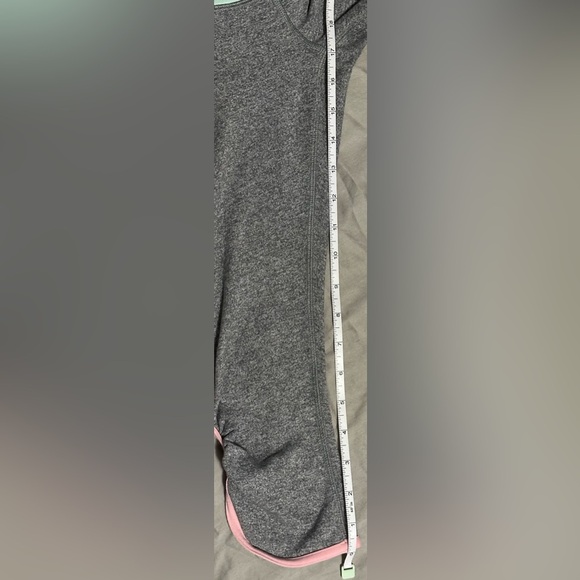 Ivivva: Girls Leggings- Size 10 - Picture 6 of 7